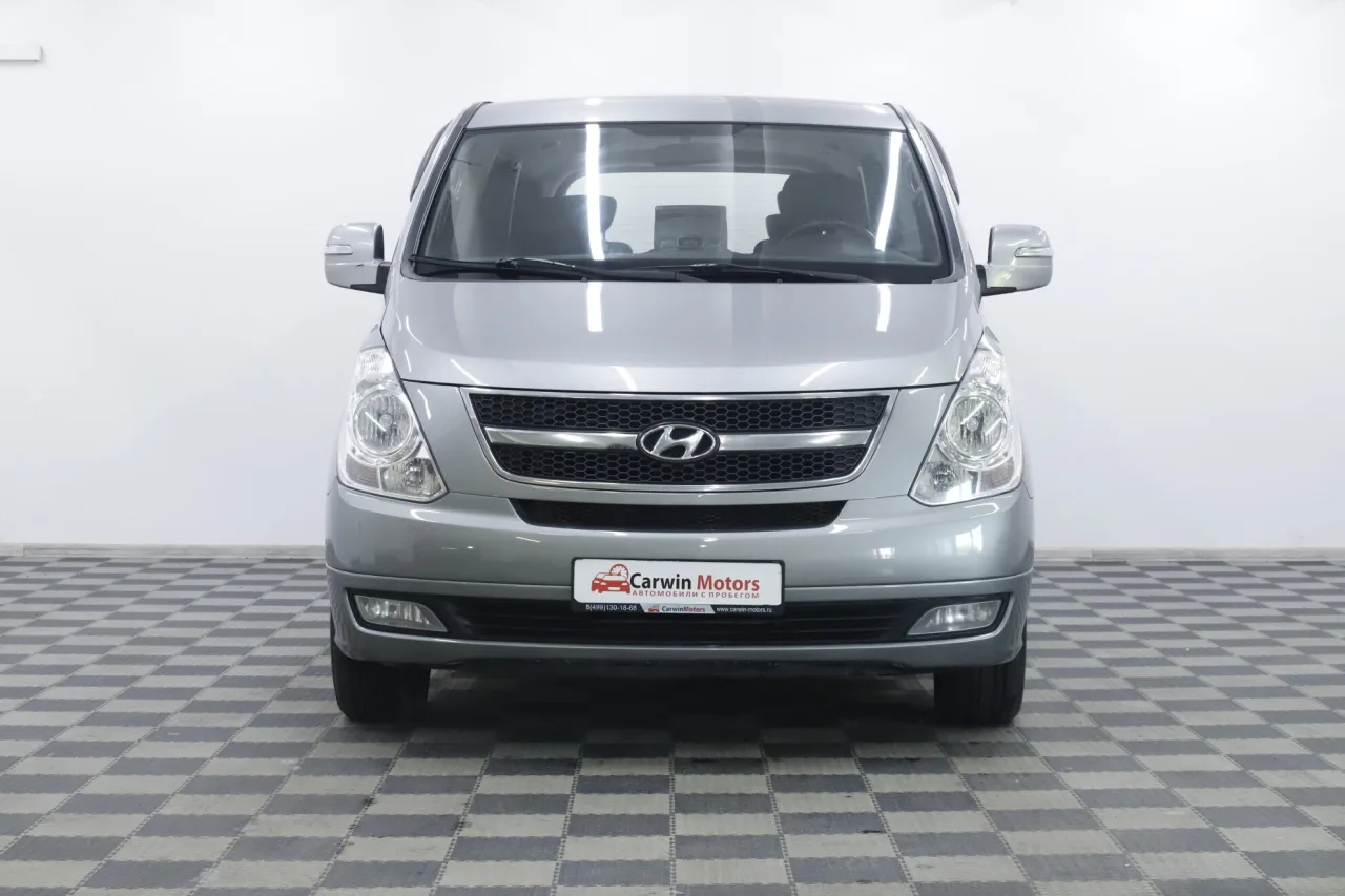 Hyundai Grand Starex