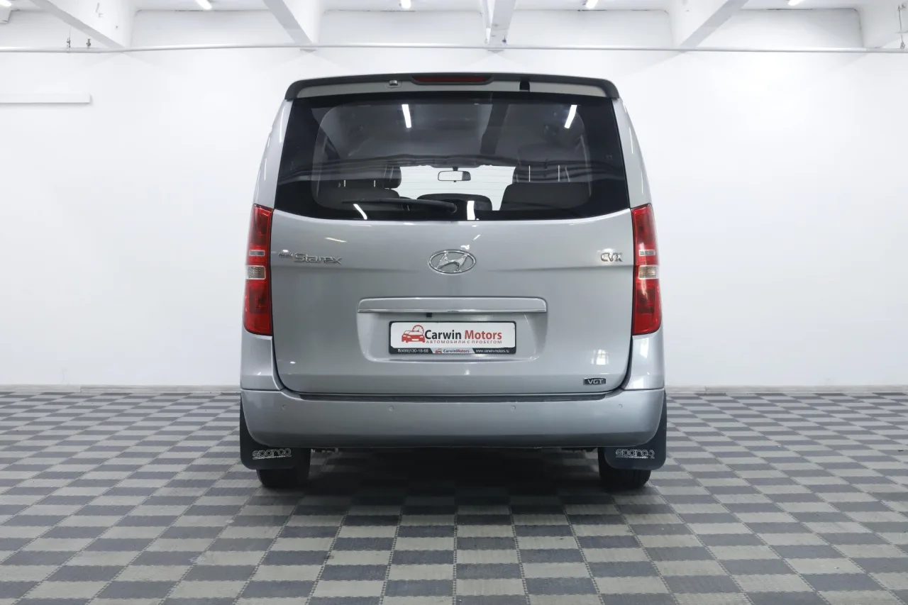 Hyundai Grand Starex