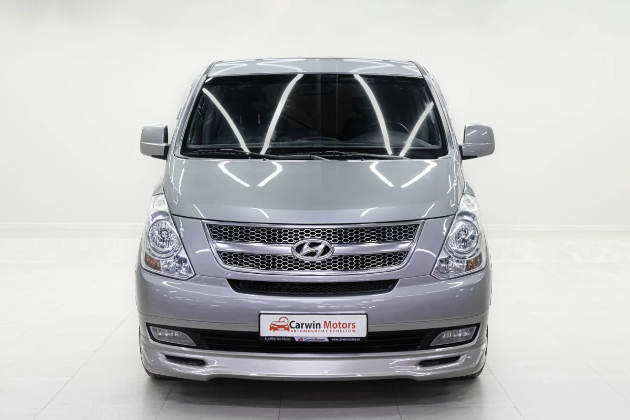 Hyundai Grand Starex