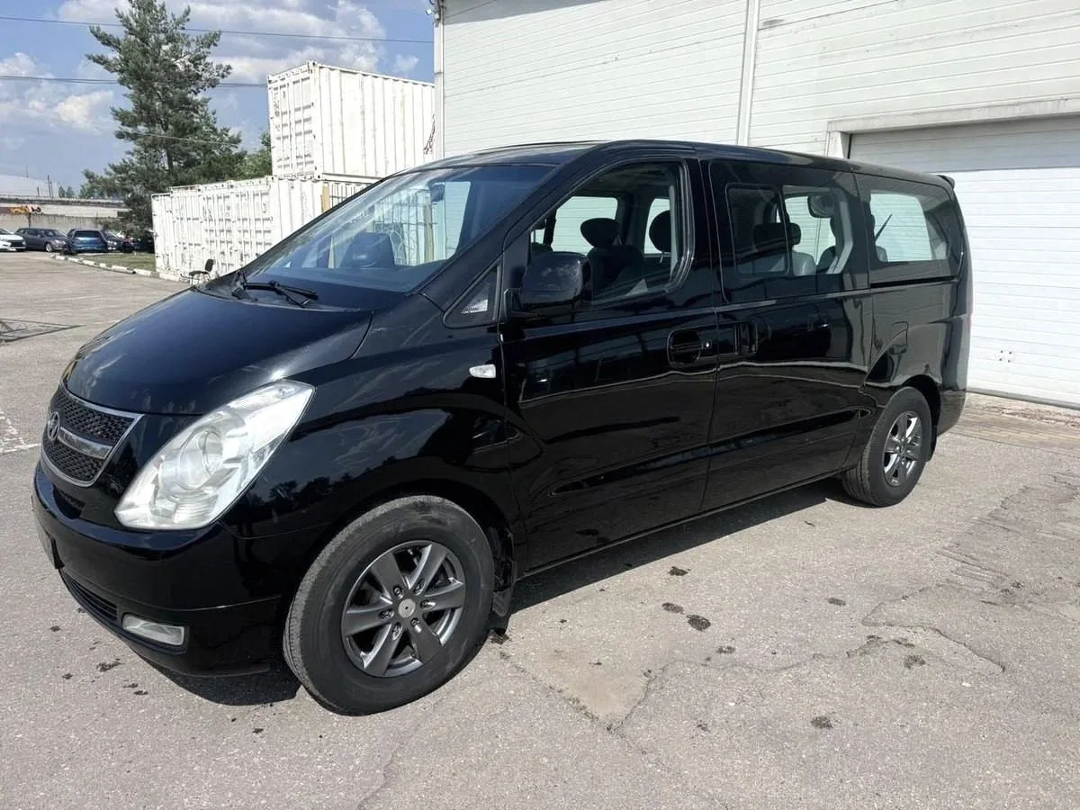 Hyundai Grand Starex
