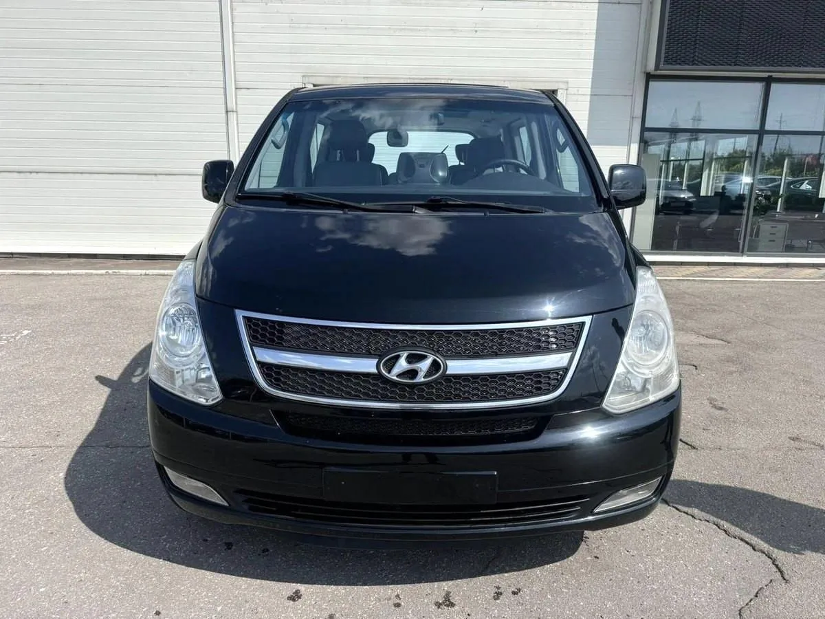 Hyundai Grand Starex