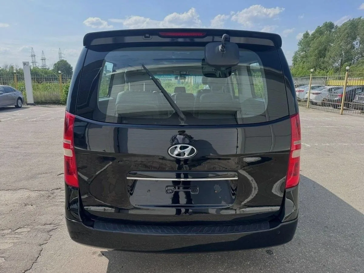 Hyundai Grand Starex