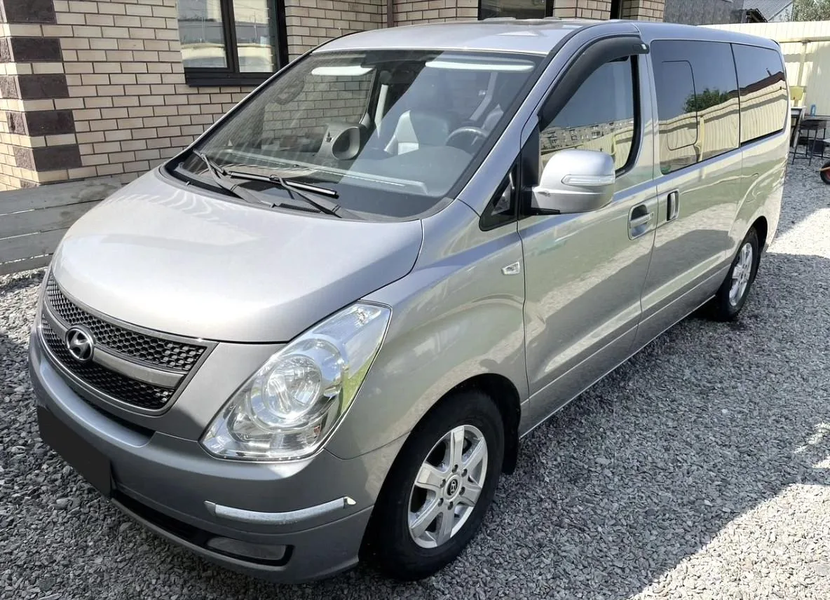 Hyundai Grand Starex