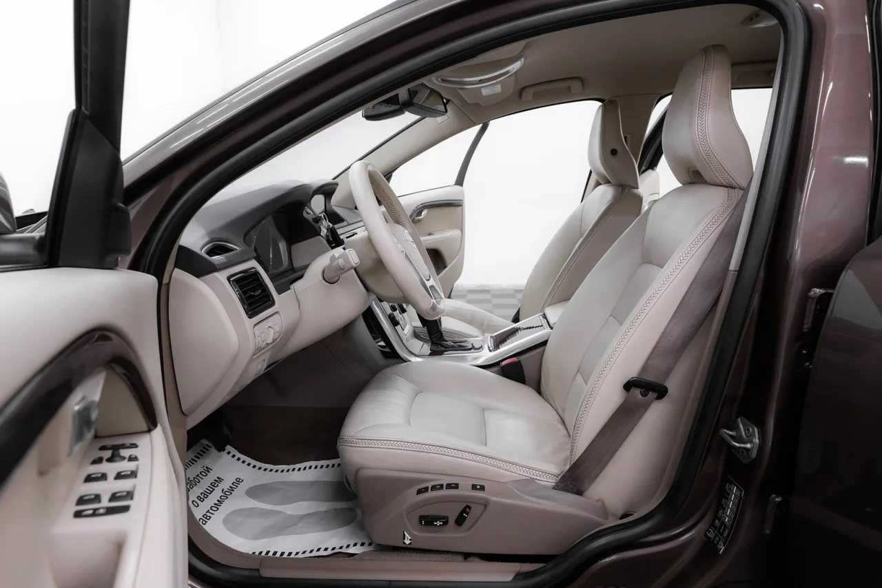 Volvo XC70