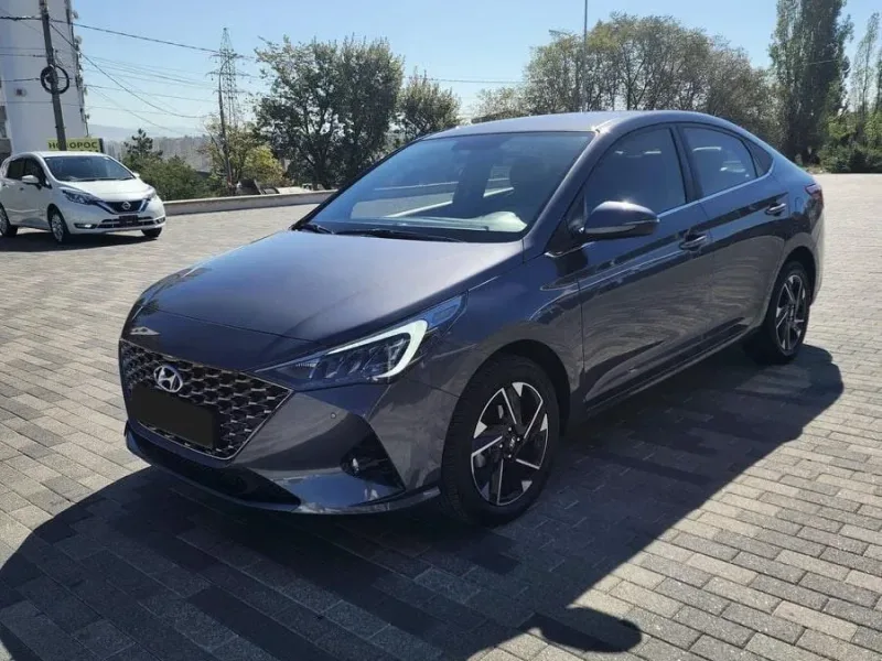 Hyundai Solaris 2022
