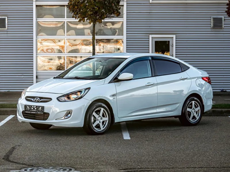 Hyundai Solaris 2013