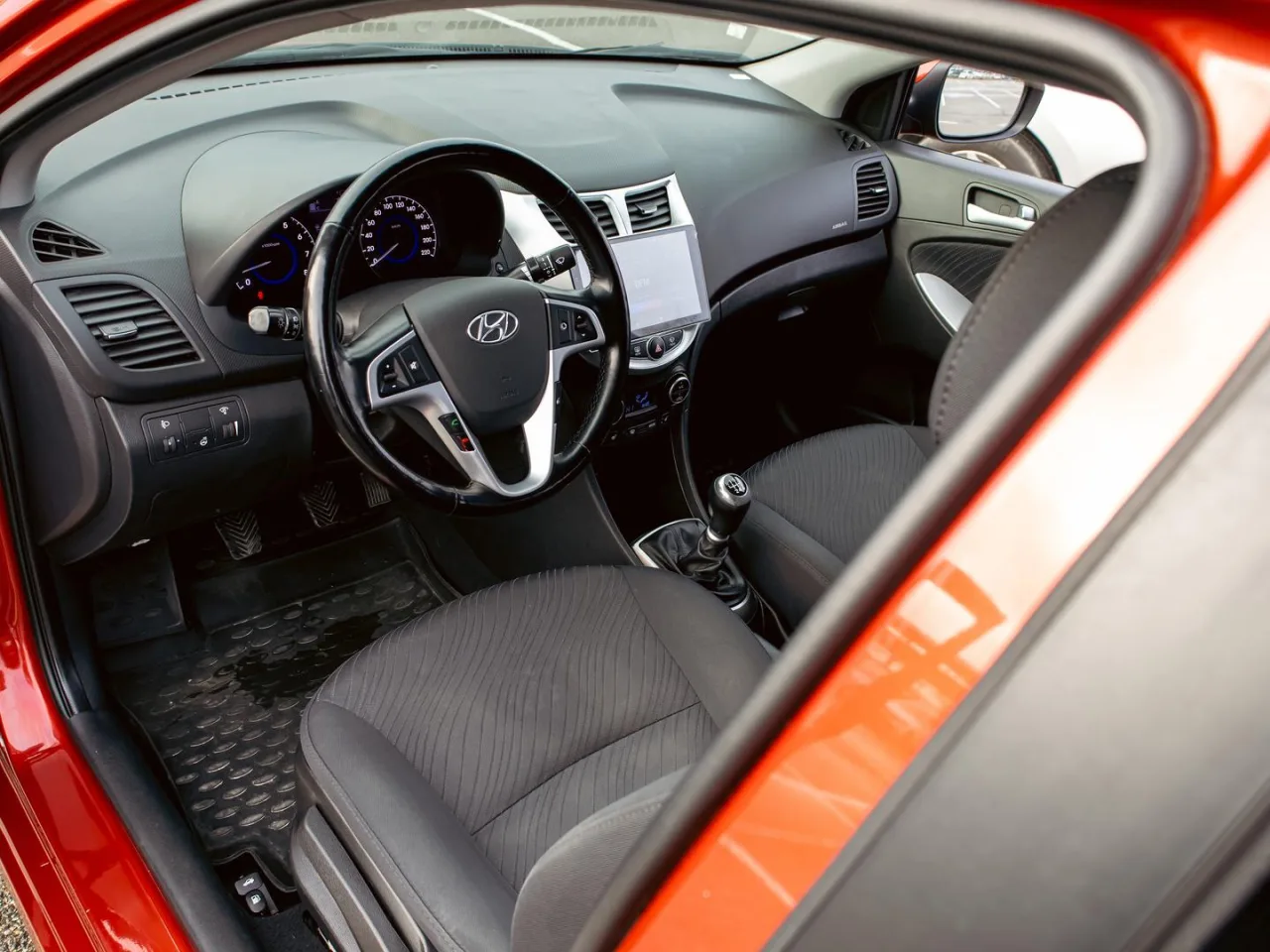Hyundai Solaris