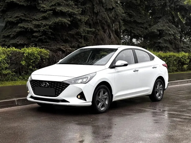Hyundai Solaris 2022