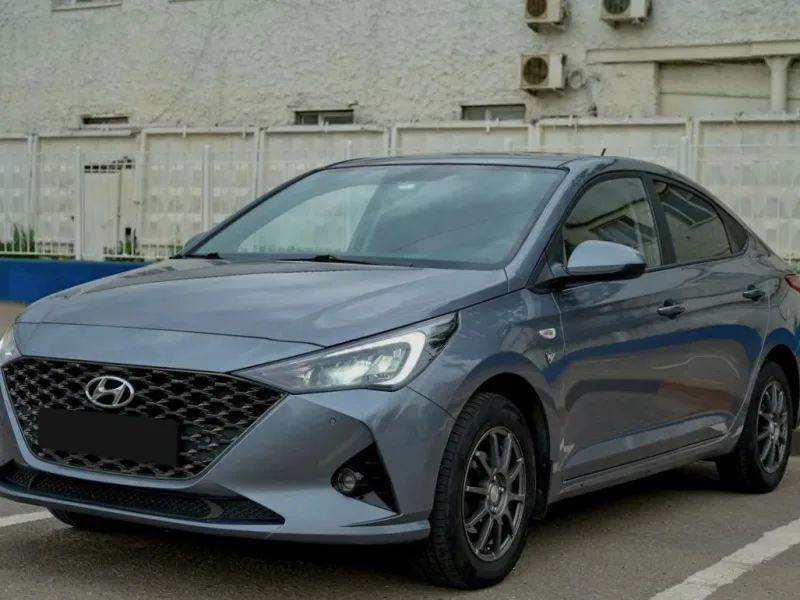 Hyundai Solaris 2022