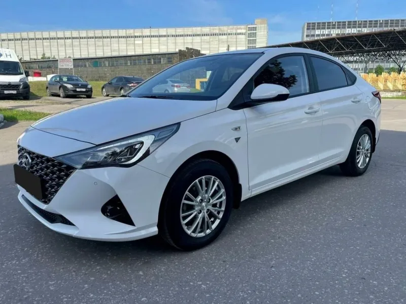 Hyundai Solaris 2022