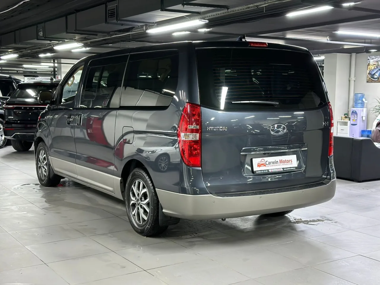 Hyundai H-1