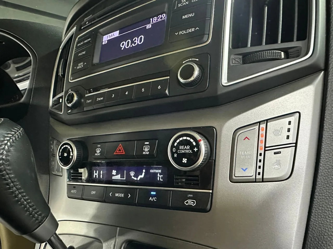 Hyundai H-1