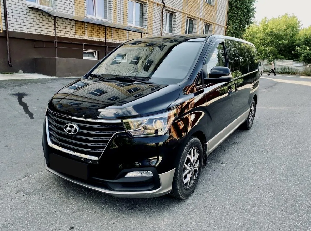 Hyundai H-1