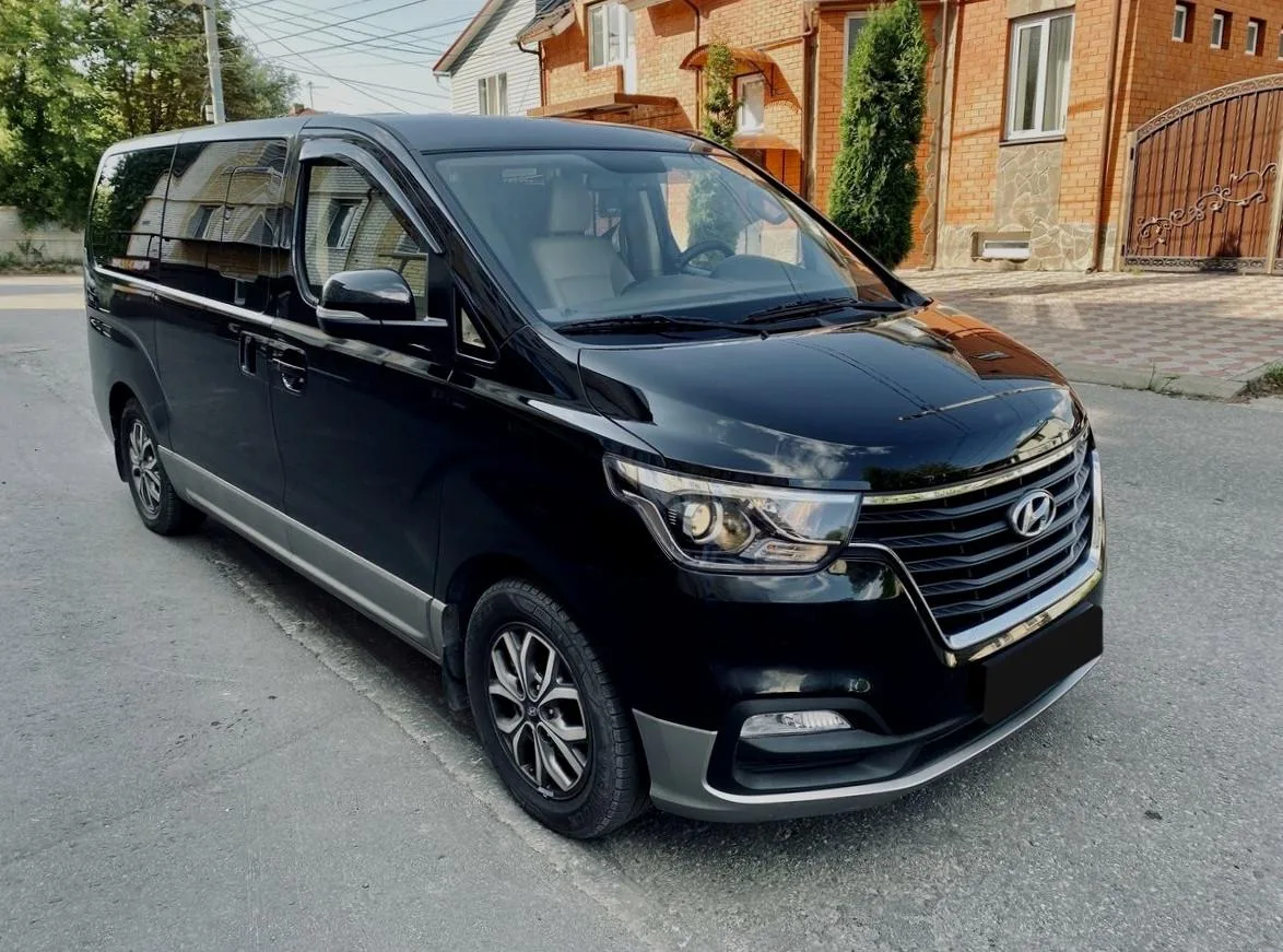 Hyundai H-1