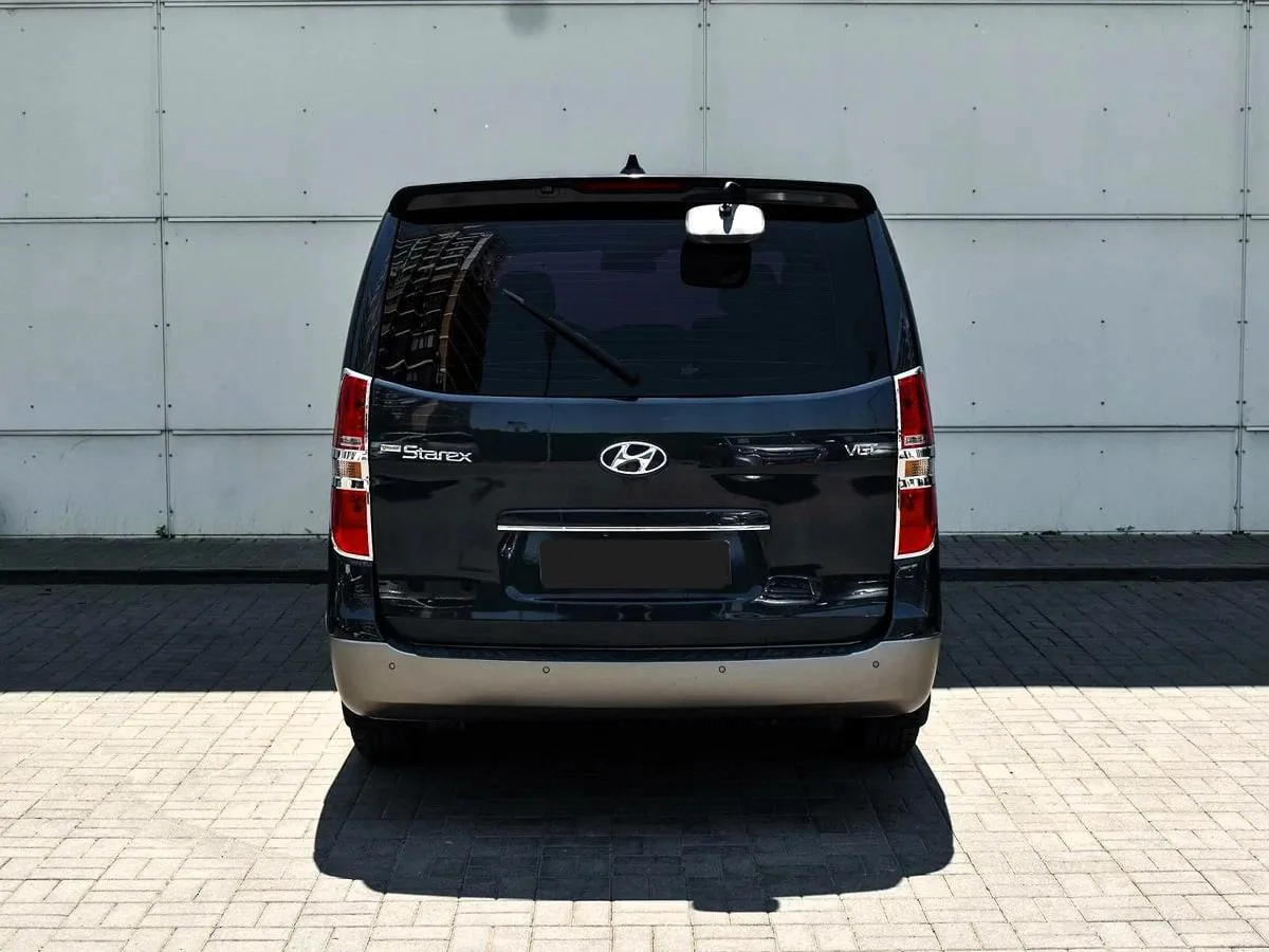 Hyundai Grand Starex