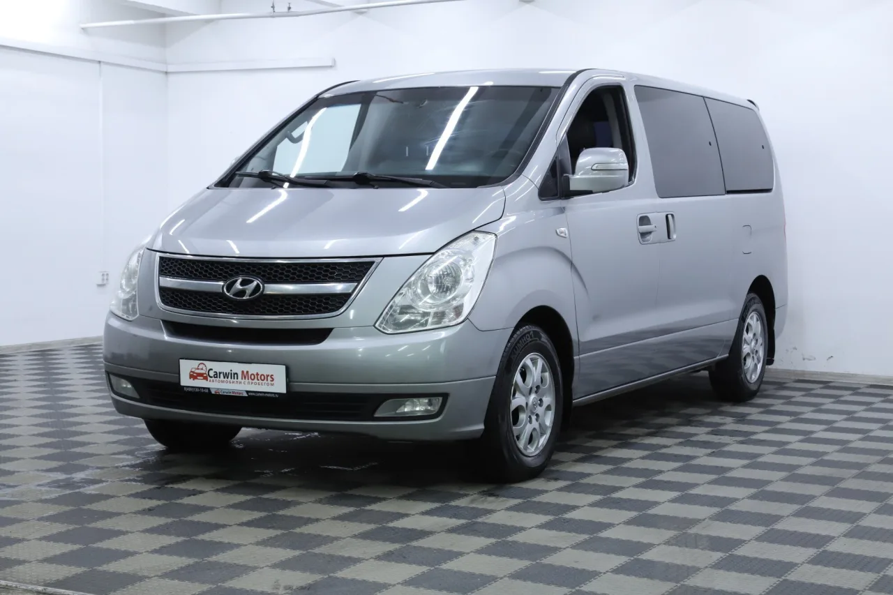 Hyundai Grand Starex