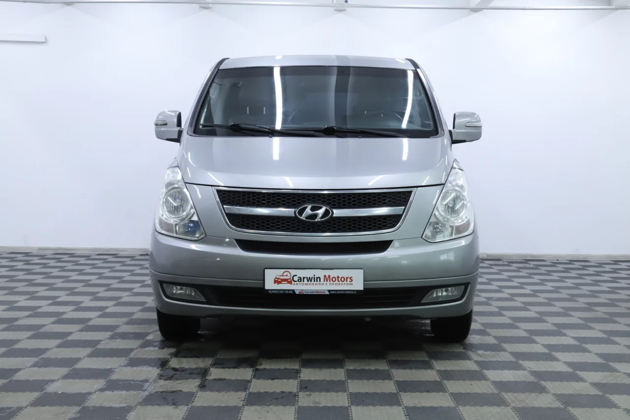 Hyundai Grand Starex