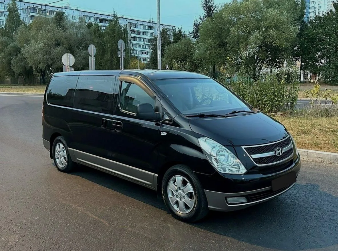 Hyundai Grand Starex
