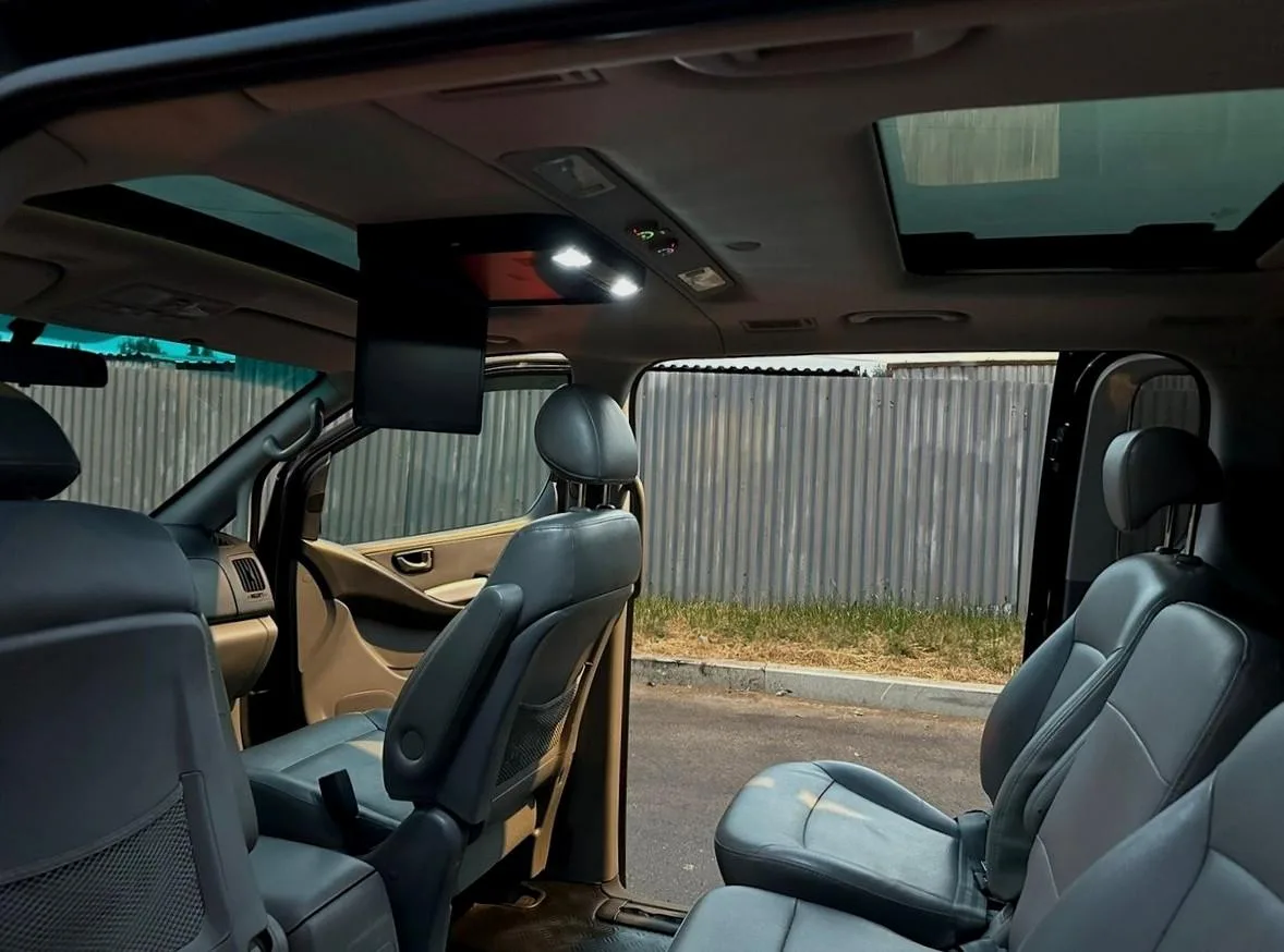 Hyundai Grand Starex