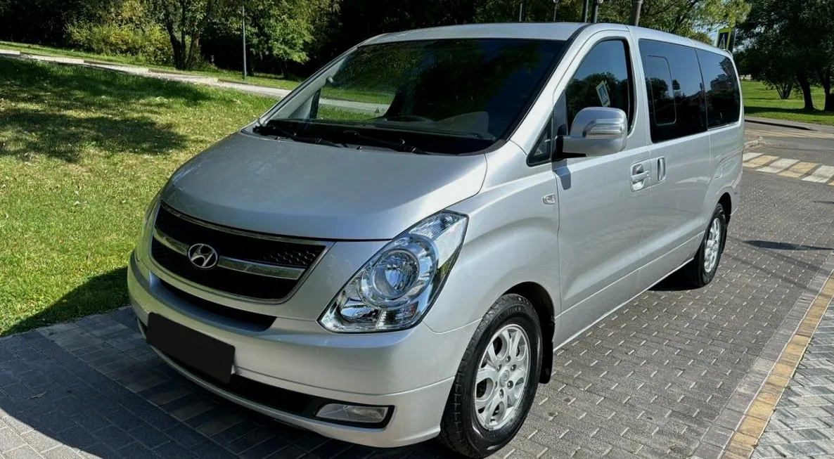 Hyundai Grand Starex