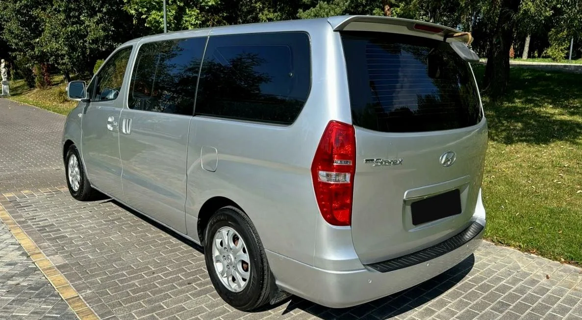Hyundai Grand Starex