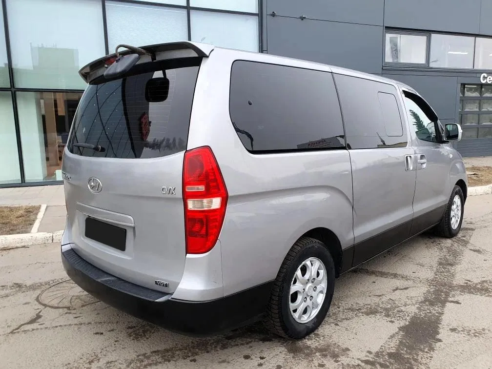 Hyundai Grand Starex