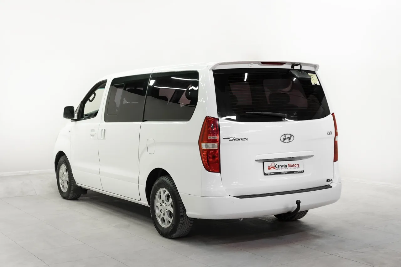 Hyundai Grand Starex
