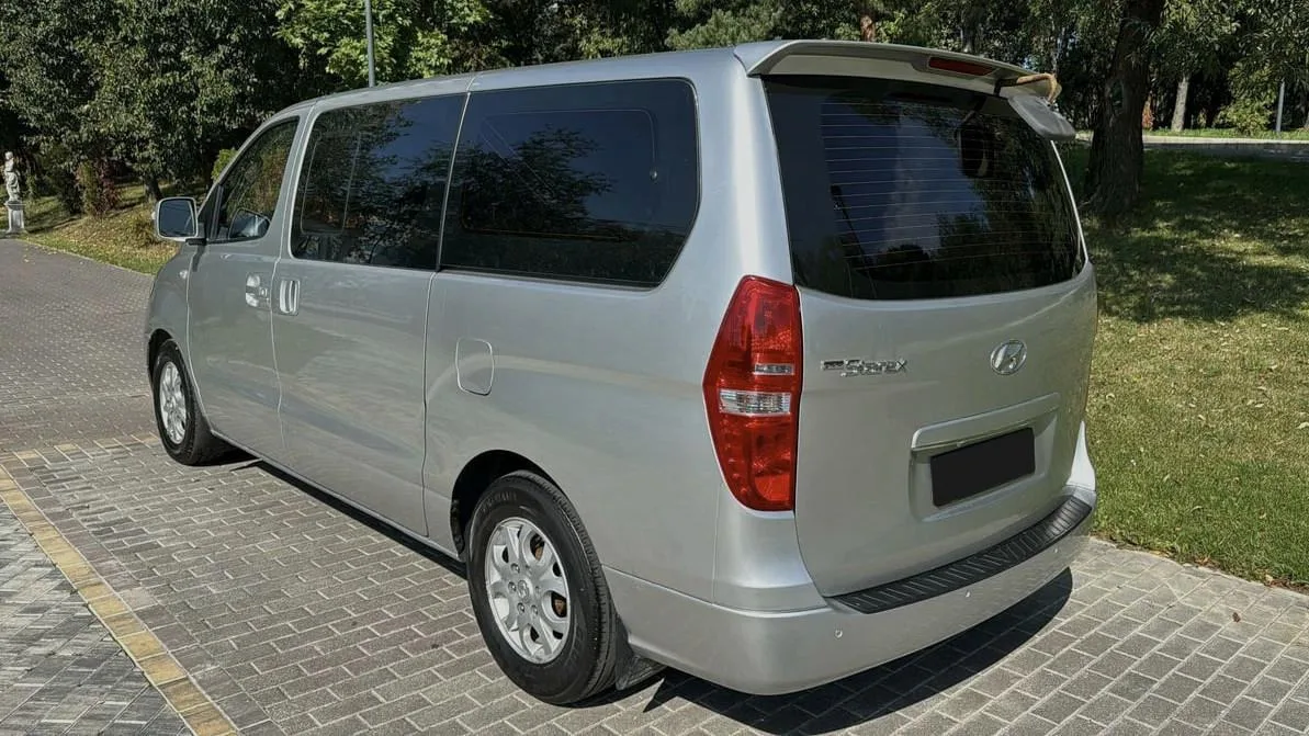 Hyundai Grand Starex