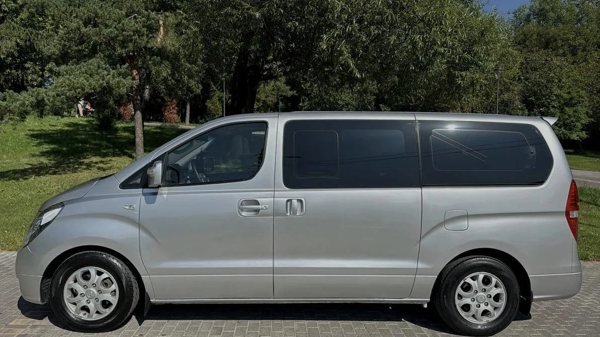 Hyundai Grand Starex