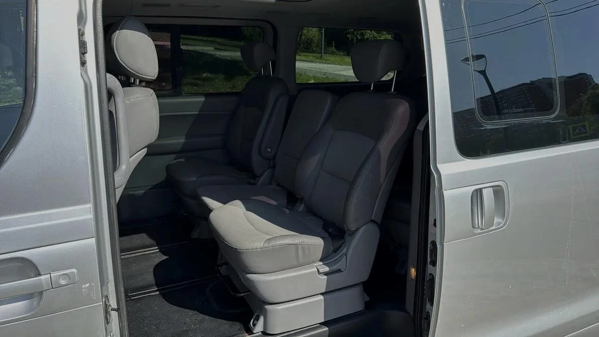 Hyundai Grand Starex