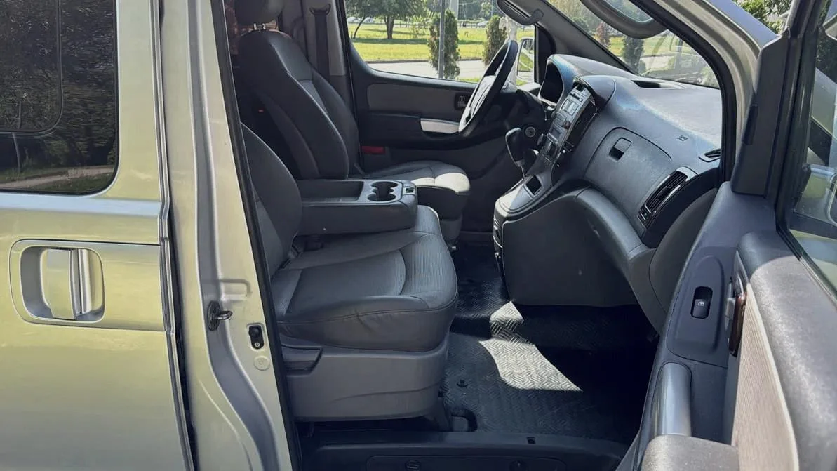 Hyundai Grand Starex