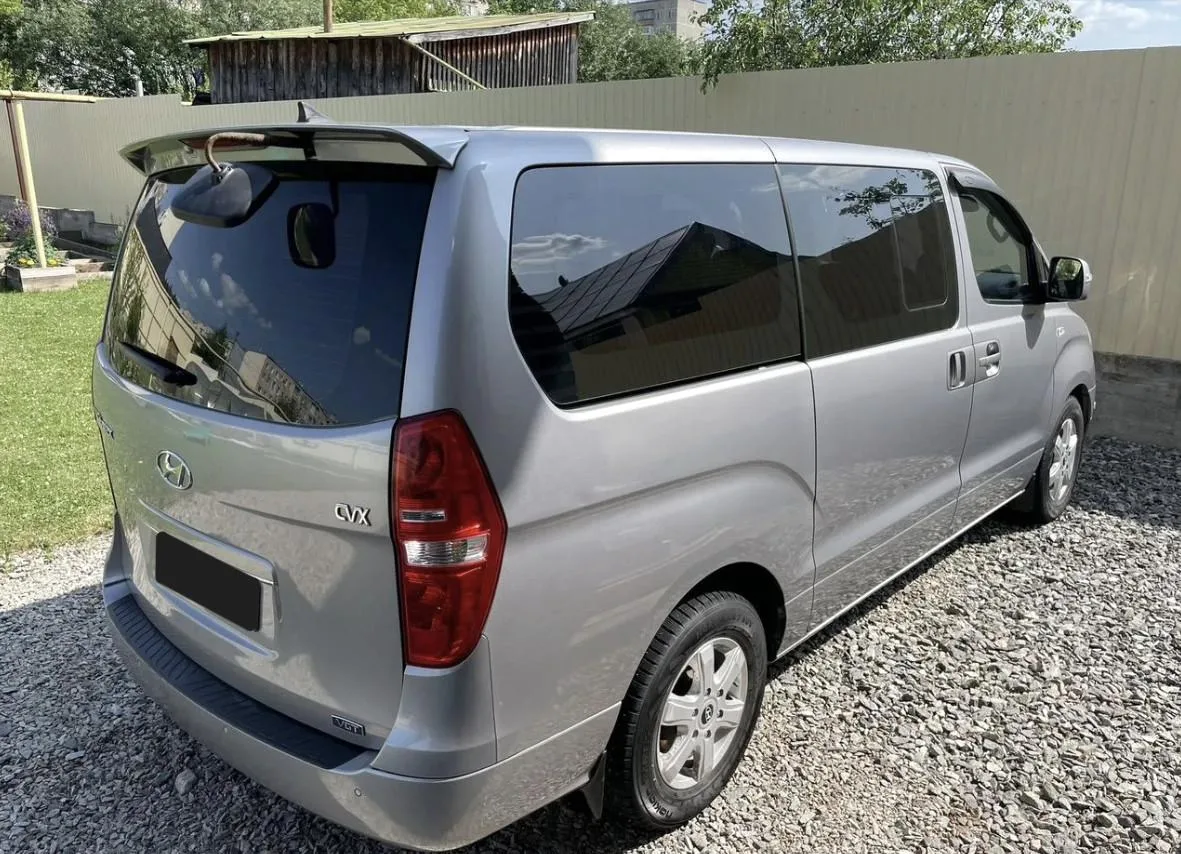 Hyundai Grand Starex