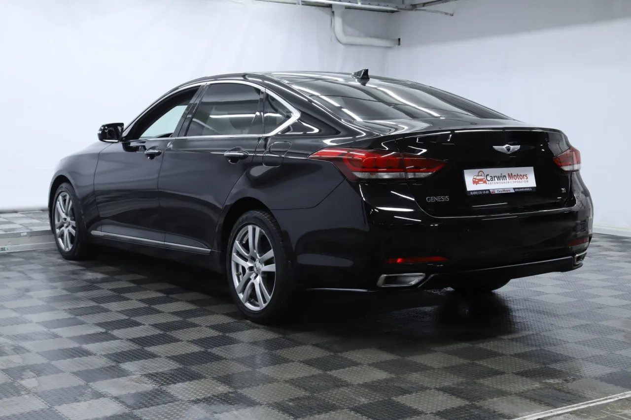 Hyundai Genesis