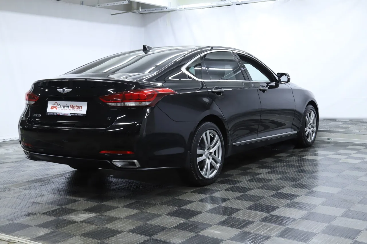 Hyundai Genesis