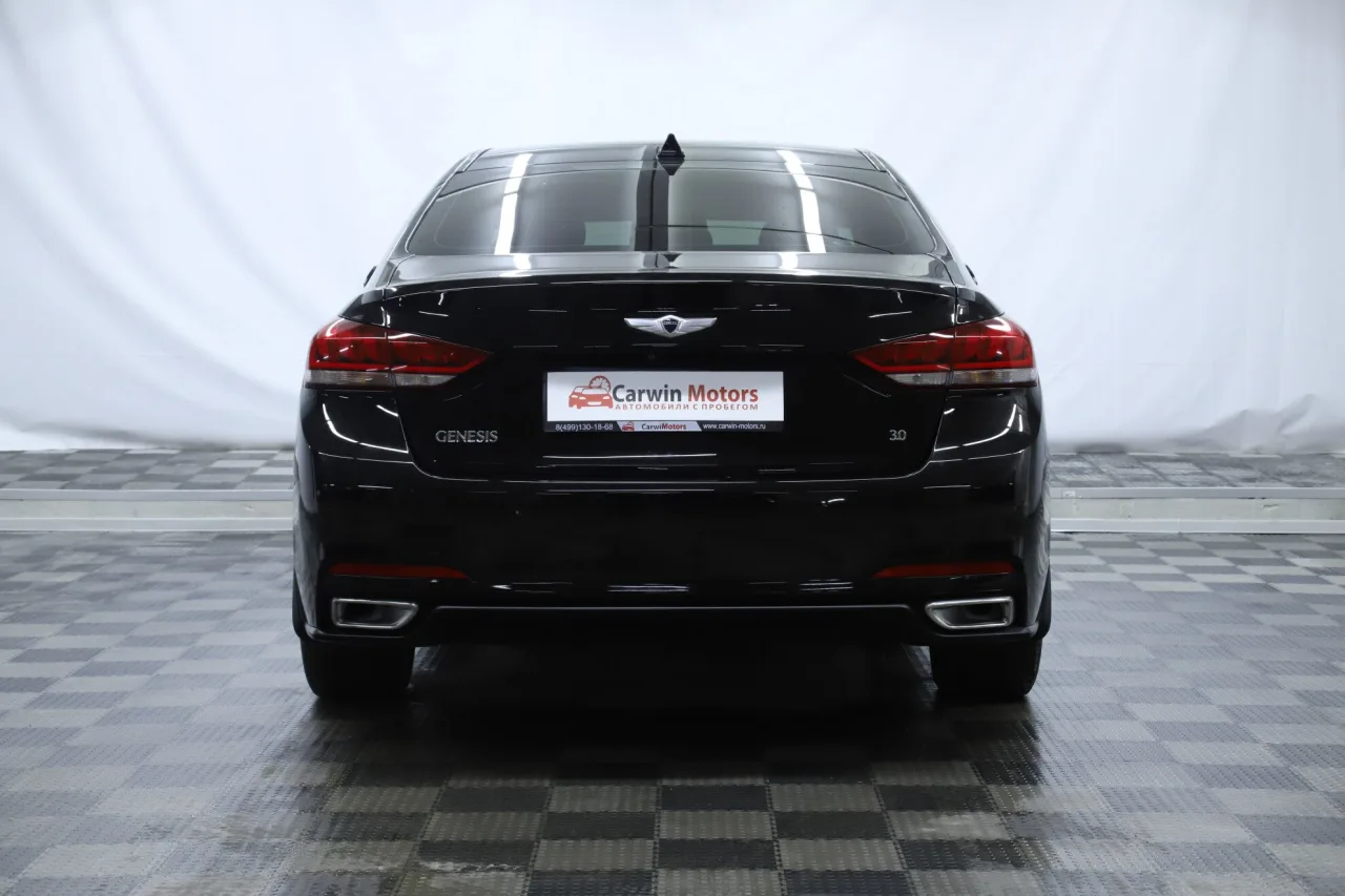 Hyundai Genesis