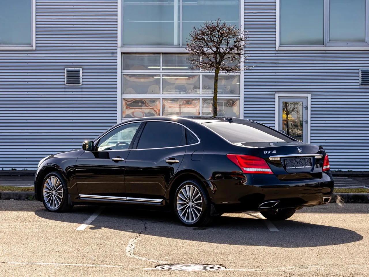 Hyundai Equus
