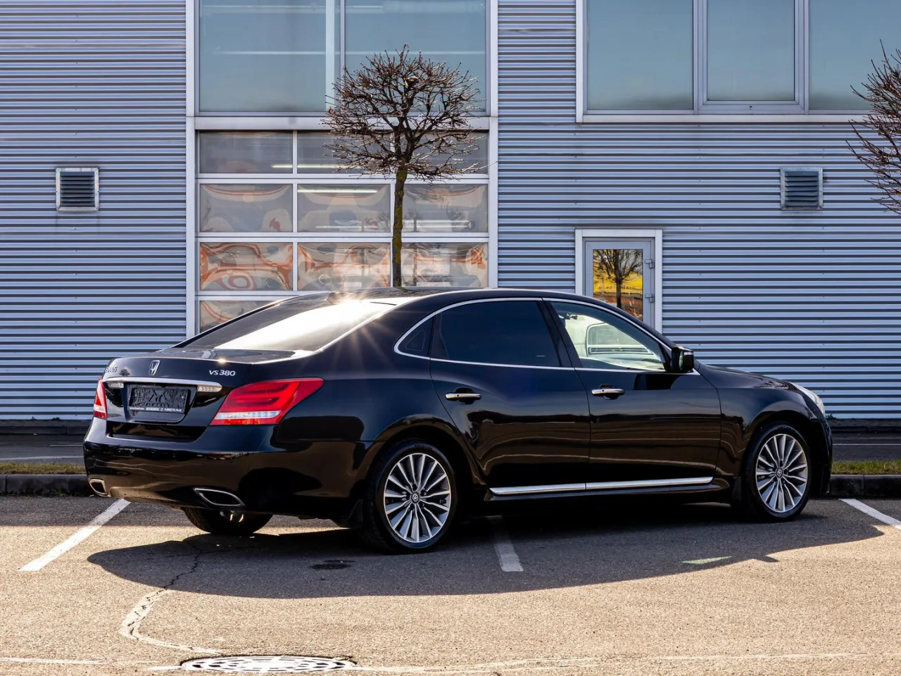 Hyundai Equus