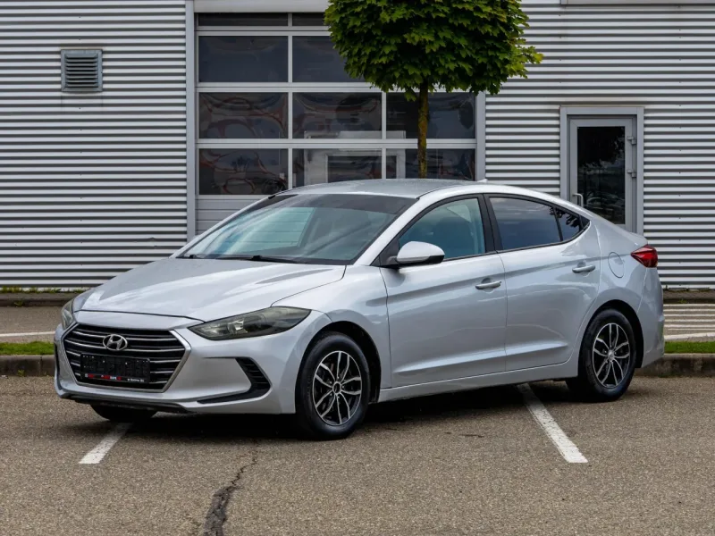 Hyundai Elantra 2016