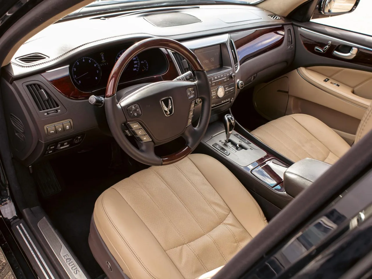 Hyundai Equus