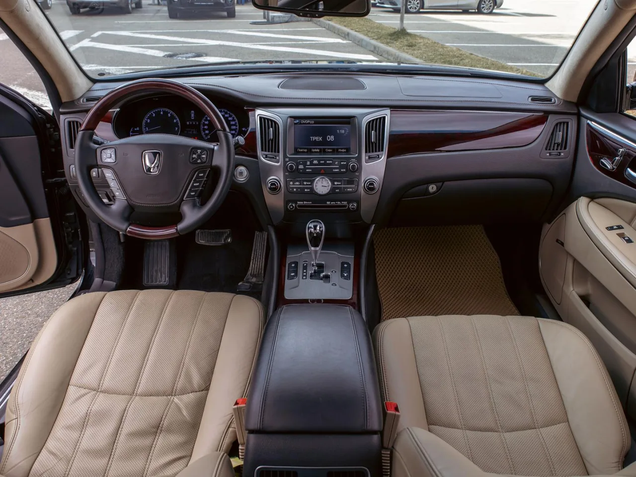 Hyundai Equus