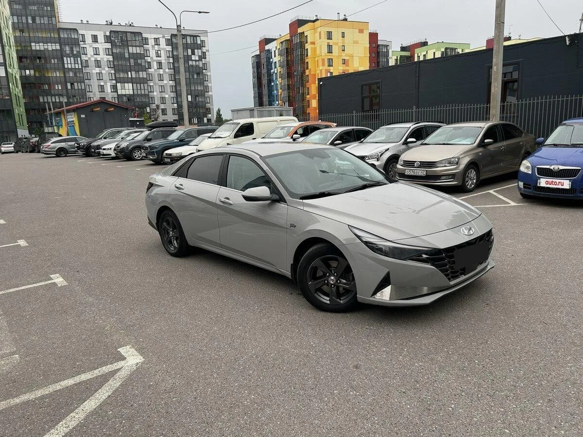 Hyundai Elantra