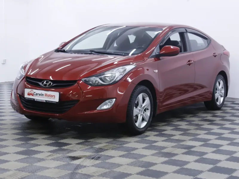 Hyundai Elantra 2012