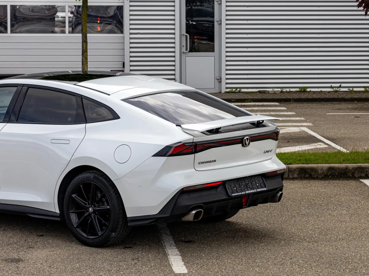 Changan UNI-V