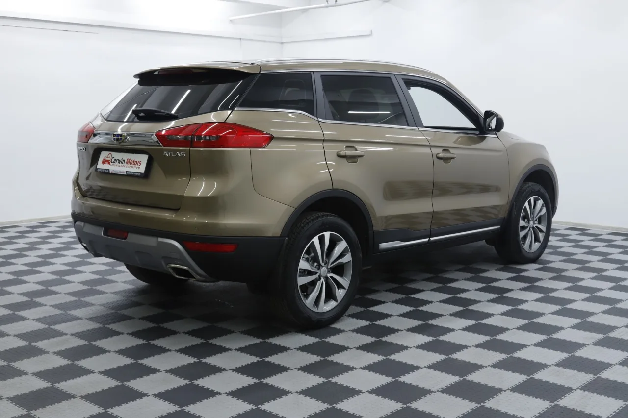 Geely Atlas