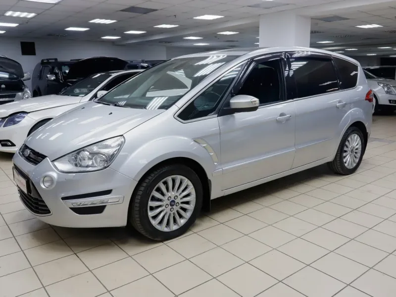 Ford S-MAX 2013