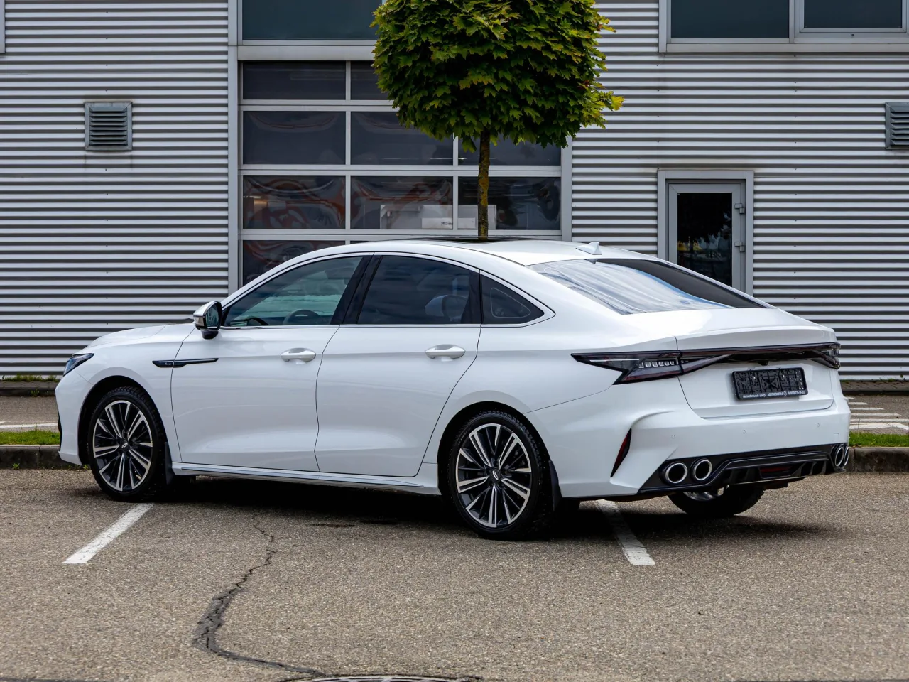 Chery Arrizo 8