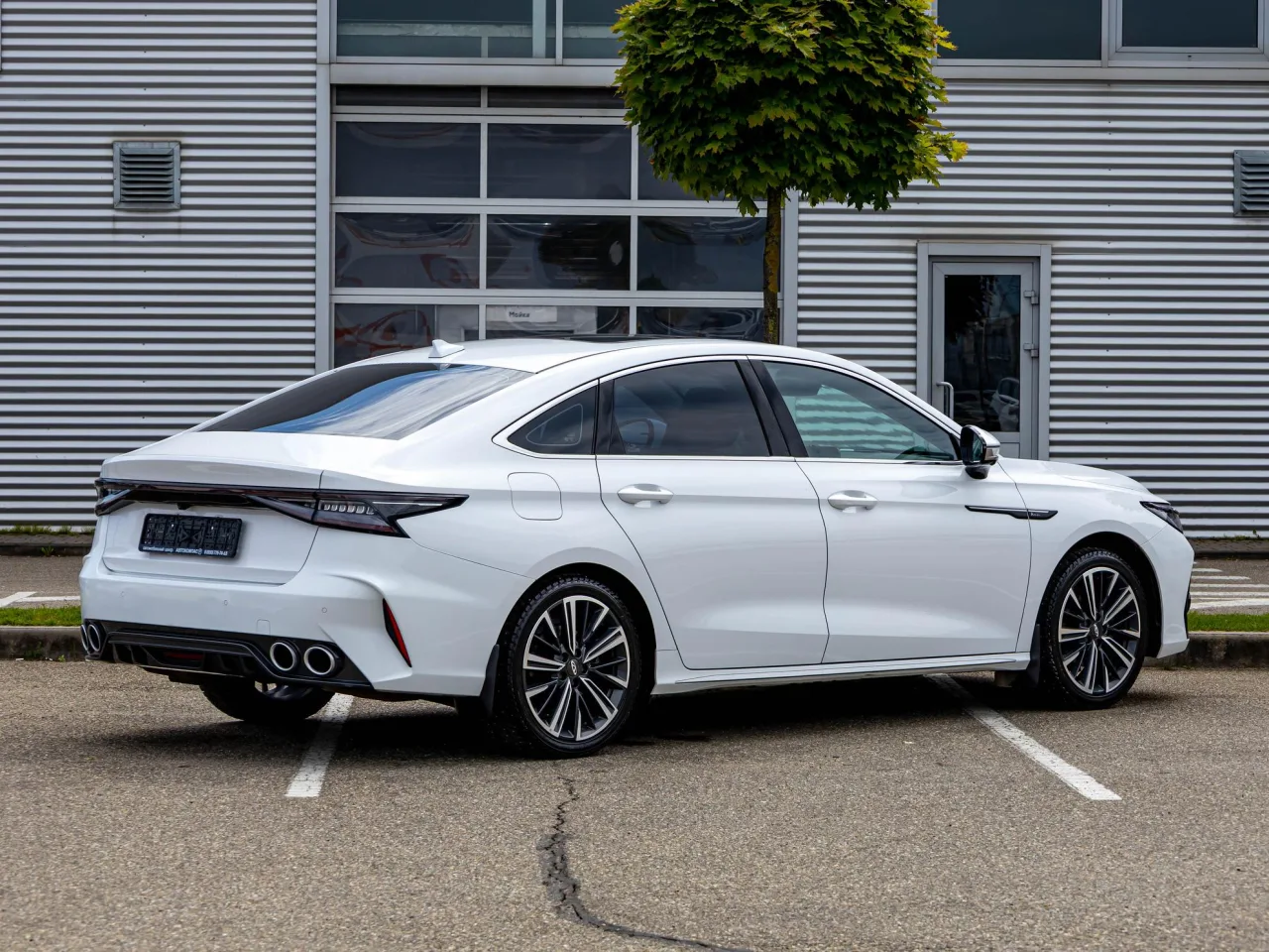 Chery Arrizo 8
