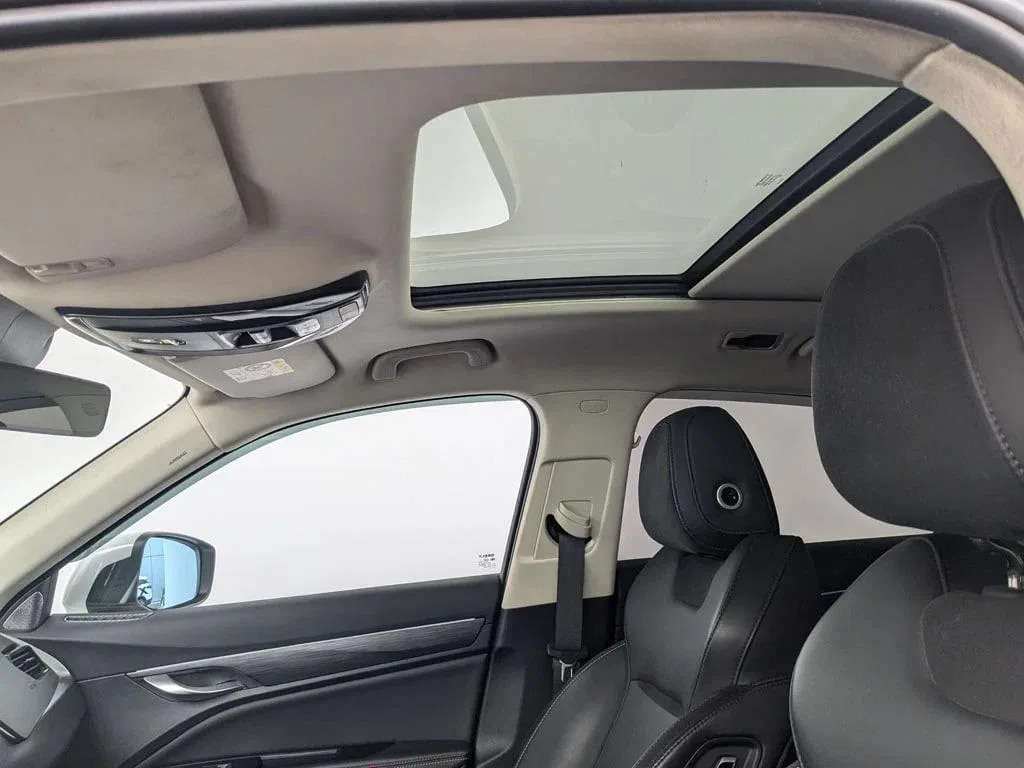 Geely Tugella