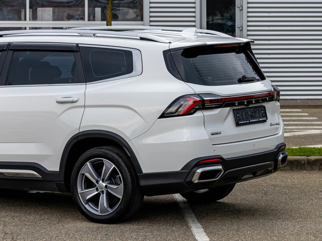 Geely Okavango