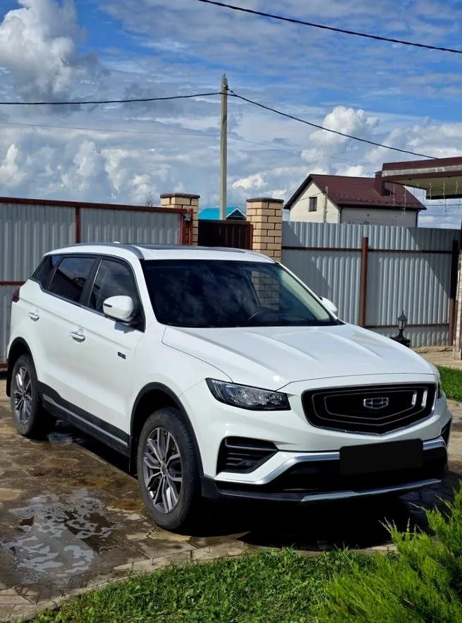 Geely Atlas Pro